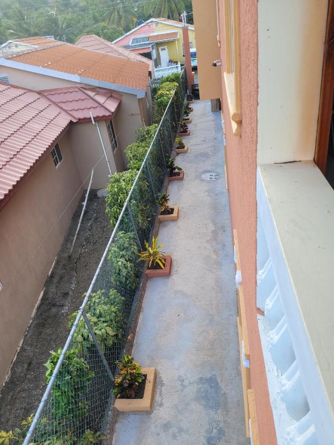 Royal Vybez Vacation Homes Spanish Town Dış mekan fotoğraf