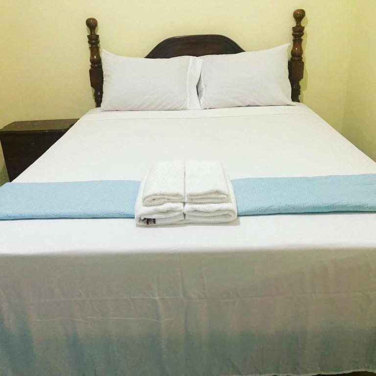 Royal Vybez Vacation Homes Spanish Town Dış mekan fotoğraf