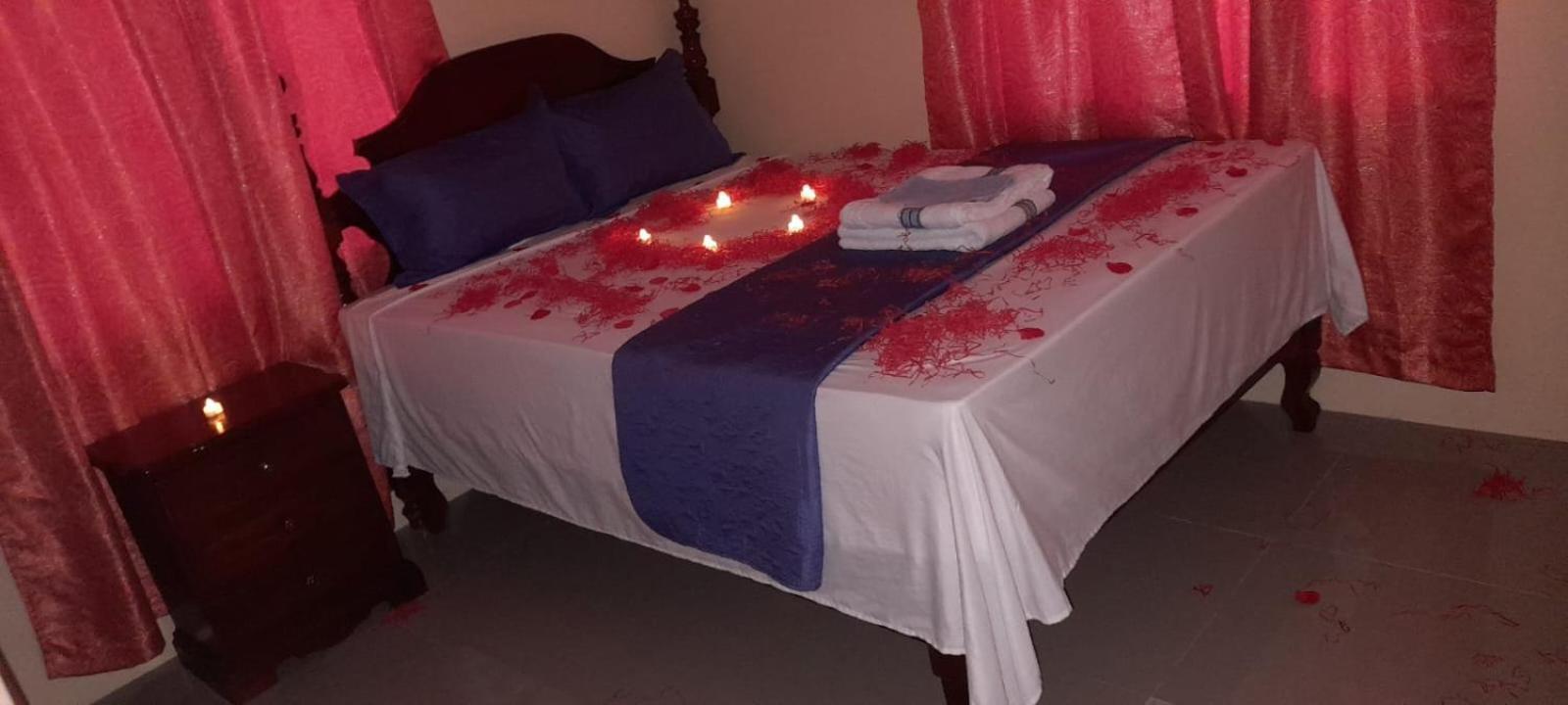 Royal Vybez Vacation Homes Spanish Town Dış mekan fotoğraf