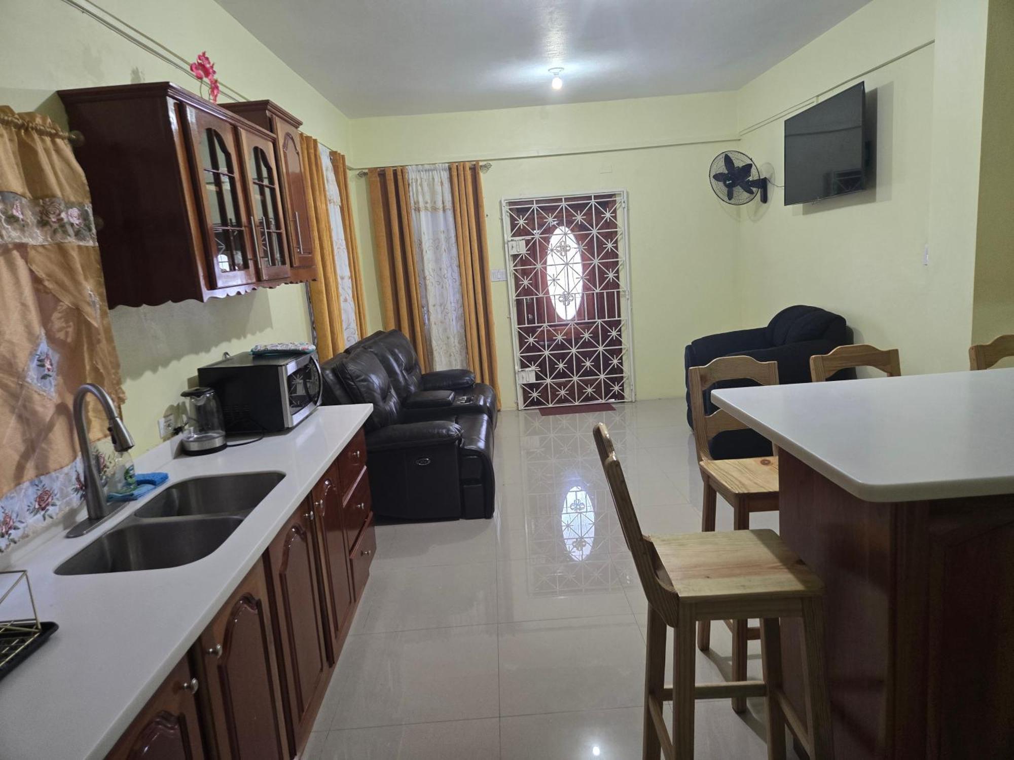 Royal Vybez Vacation Homes Spanish Town Oda fotoğraf